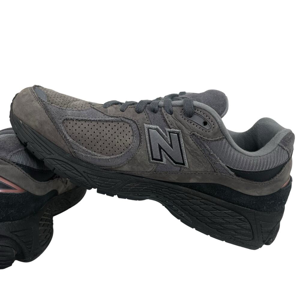 New Balance 2002R Charcoal Black Shoes Men's Size 10 M2002RGF Athletic Dark Grey - Picture 10 of 16
